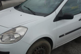 Pretensionneur de ceinture avant gauche RENAULT CLIO 3