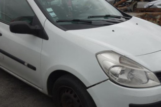 Pretensionneur de ceinture avant gauche RENAULT CLIO 3
