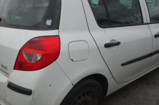 Pretensionneur de ceinture avant gauche RENAULT CLIO 3