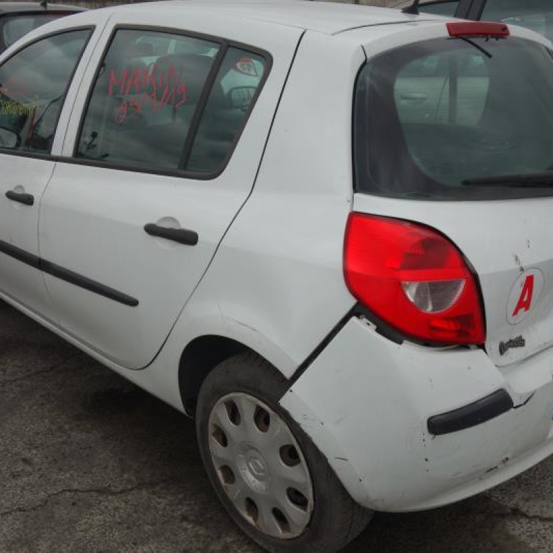 Pretensionneur de ceinture avant gauche RENAULT CLIO 3 Photo n°7