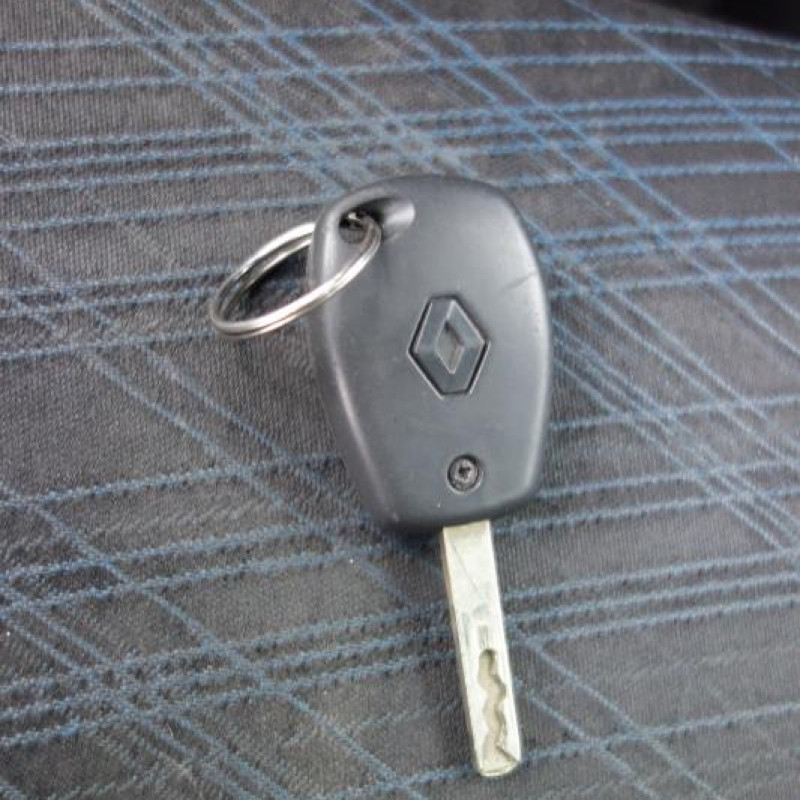 Pretensionneur de ceinture avant gauche RENAULT CLIO 3 Photo n°10