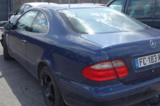 Porte avant droit MERCEDES CLASSE CLK 208