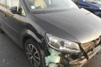 Pretensionneur de ceinture avant droit VOLKSWAGEN TOURAN 2