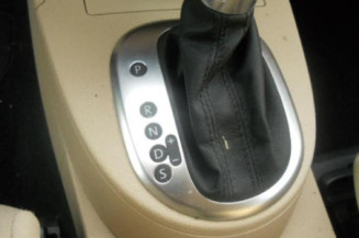 Pretensionneur de ceinture avant droit VOLKSWAGEN TOURAN 2