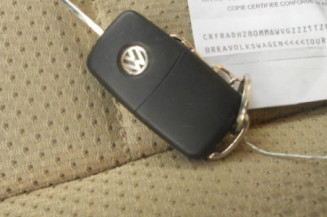 Pretensionneur de ceinture avant droit VOLKSWAGEN TOURAN 2