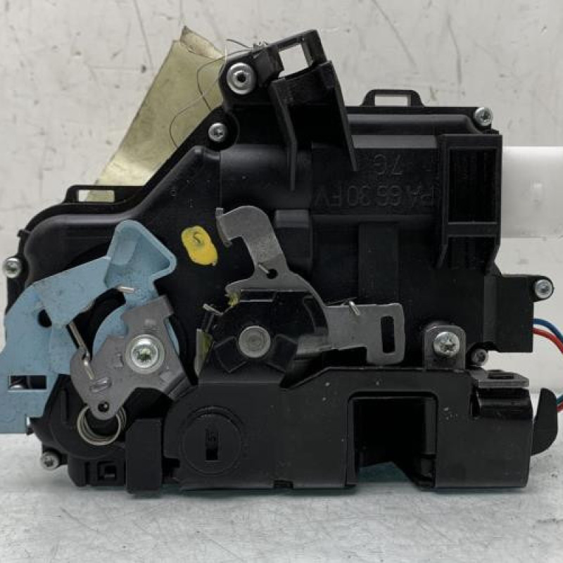 Serrure arriere gauche VOLKSWAGEN TOURAN 2 Photo n°5