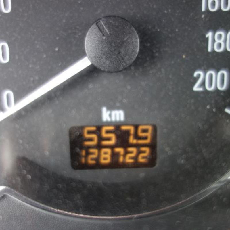 Traverse superieure OPEL MERIVA A Photo n°8