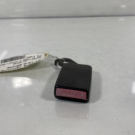 Attache ceinture arriere gauche PEUGEOT 307 Photo n°1
