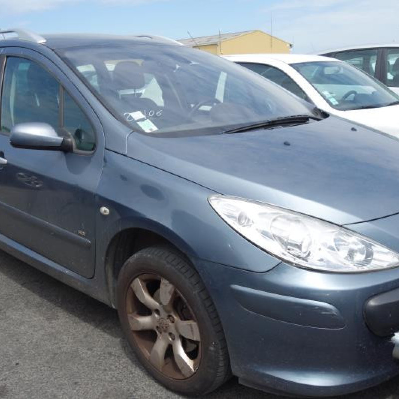 Attache ceinture arriere gauche PEUGEOT 307 Photo n°5