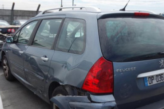 Attache ceinture arriere gauche PEUGEOT 307