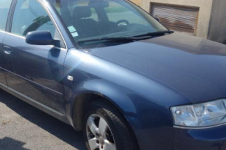Retroviseur droit AUDI A6 2