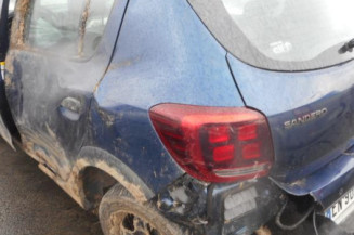 Serrure avant droit DACIA SANDERO 2