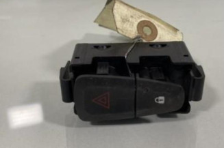 Bouton de warning DACIA SANDERO 2 Photo n°1