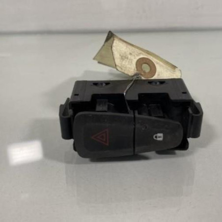 Bouton de warning DACIA SANDERO 2 Photo n°1