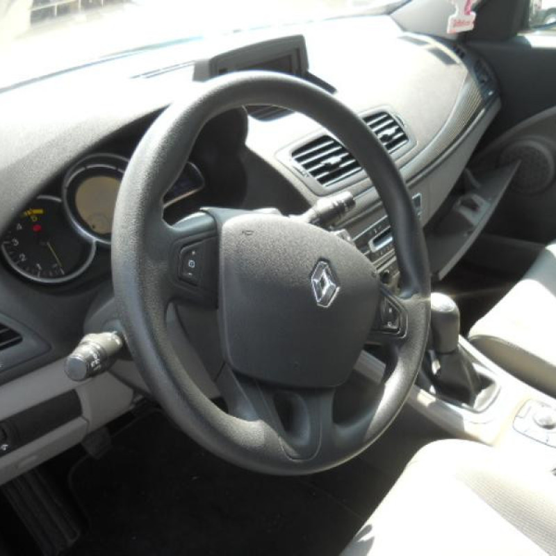 Boite a gants RENAULT MEGANE 3 Photo n°8