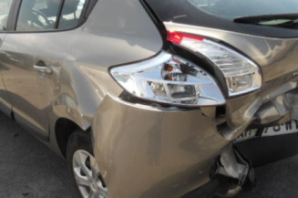 Pretensionneur de ceinture avant droit RENAULT MEGANE 3