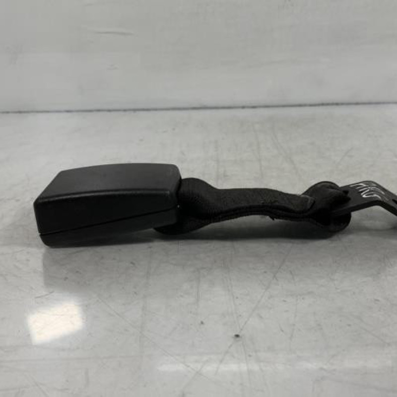 Attache ceinture arriere gauche BMW SERIE 3 E92 Photo n°2