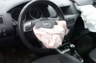 Poignee porte avant gauche OPEL ASTRA H