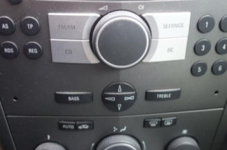 Poignee porte avant gauche OPEL ASTRA H