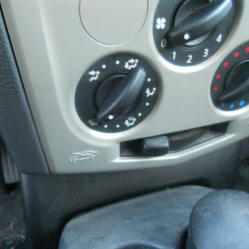 Bloc ABS (freins anti-blocage) DACIA LOGAN MCV 1 Photo n°9