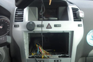 Serrure avant droit OPEL ZAFIRA B