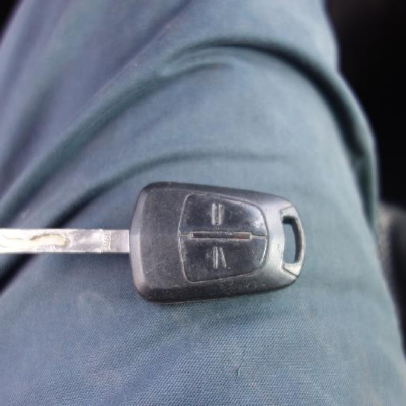 Serrure avant droit OPEL ZAFIRA B Photo n°10
