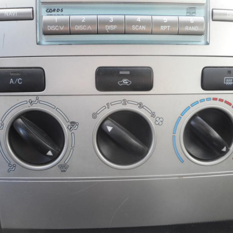 Renfort pare choc arriere (traverse) TOYOTA COROLLA VERSO 2 Photo n°9