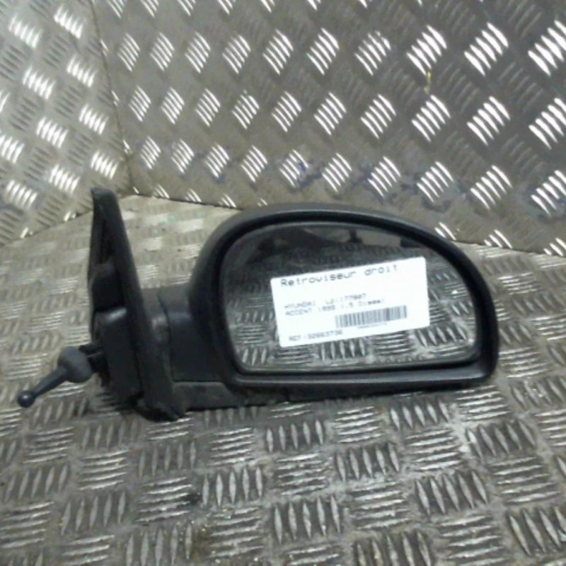 Retroviseur droit HYUNDAI ACCENT 2 Photo n°1