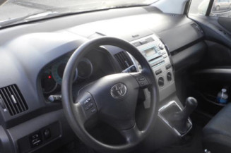 Interrupteur de leve vitre avant gauche TOYOTA COROLLA VERSO 2