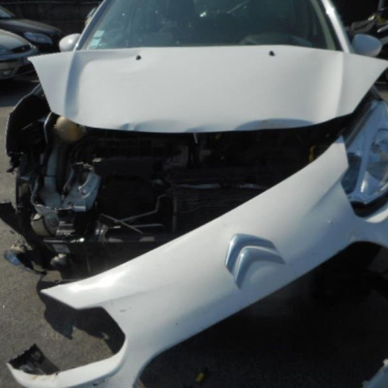 Attache ceinture arriere gauche CITROEN C3 2 Photo n°5