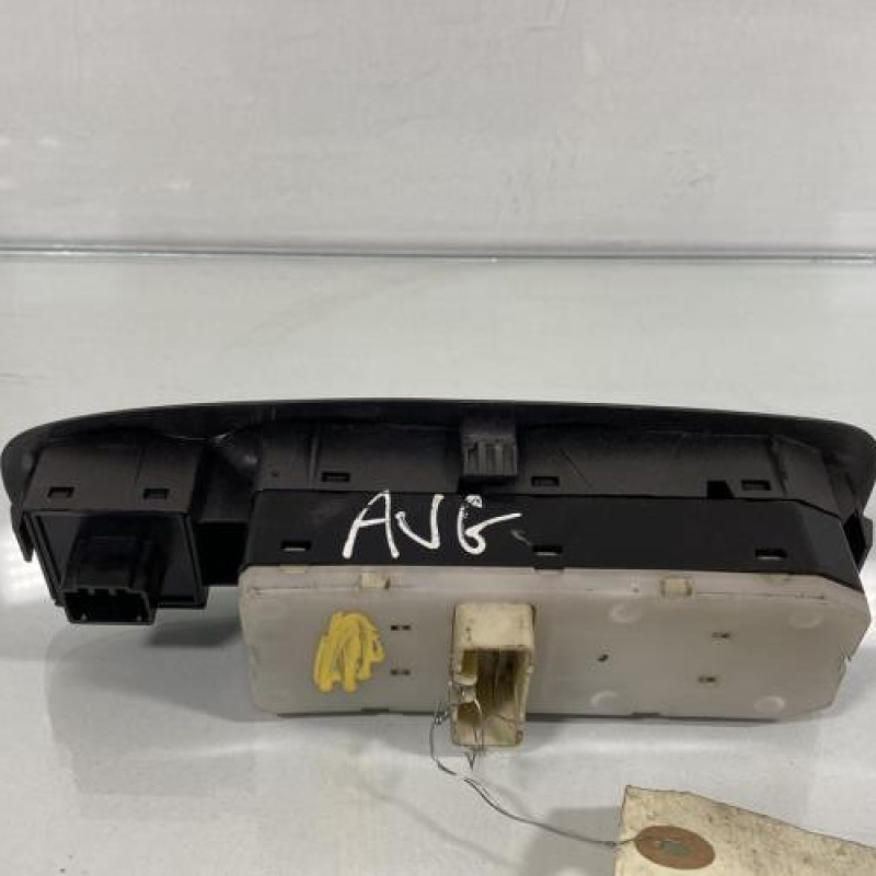 Interrupteur de leve vitre avant gauche HYUNDAI ACCENT 2 Photo n°3