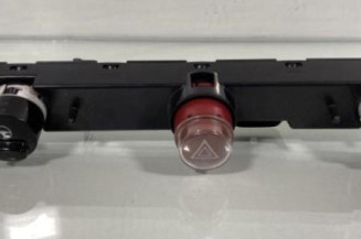 Bouton de warning FIAT 500 2 Photo n°1