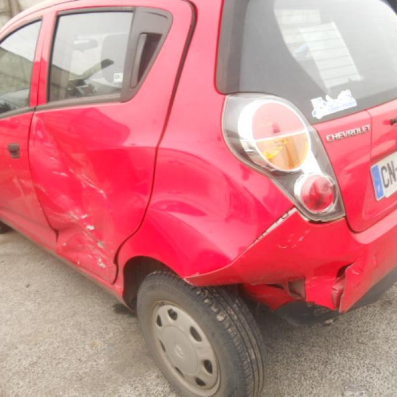 Malle/Hayon arriere CHEVROLET SPARK Photo n°8