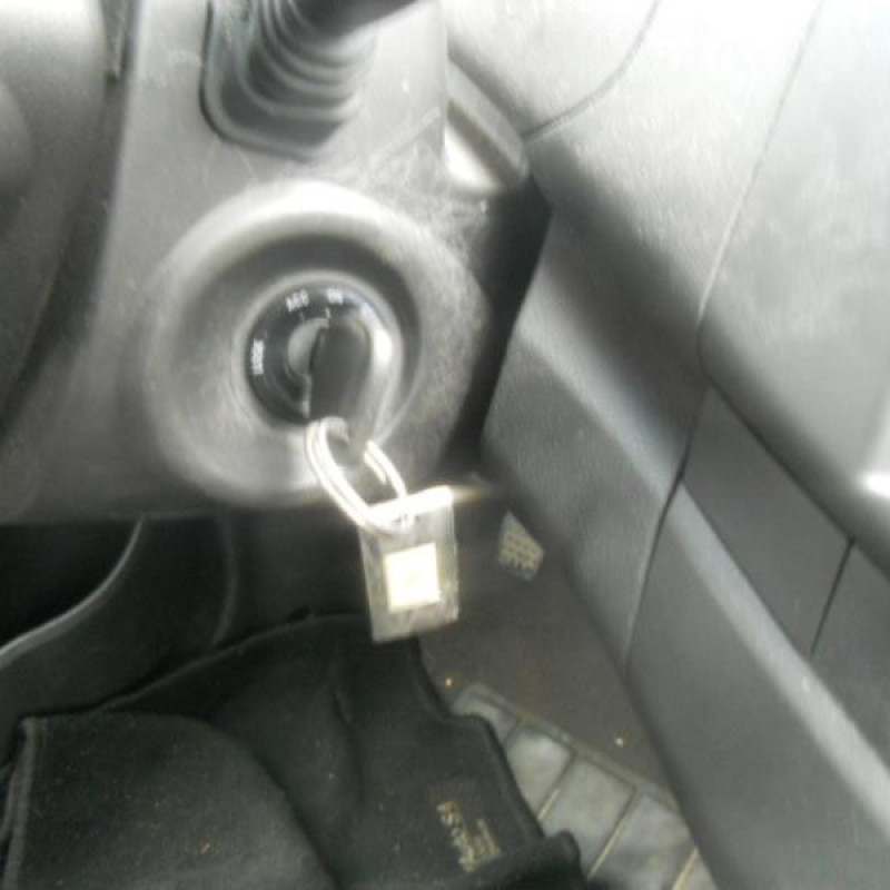 Malle/Hayon arriere CHEVROLET SPARK Photo n°12