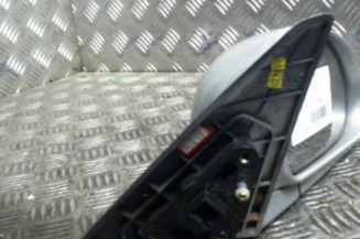 Retroviseur droit HYUNDAI COUPE 1