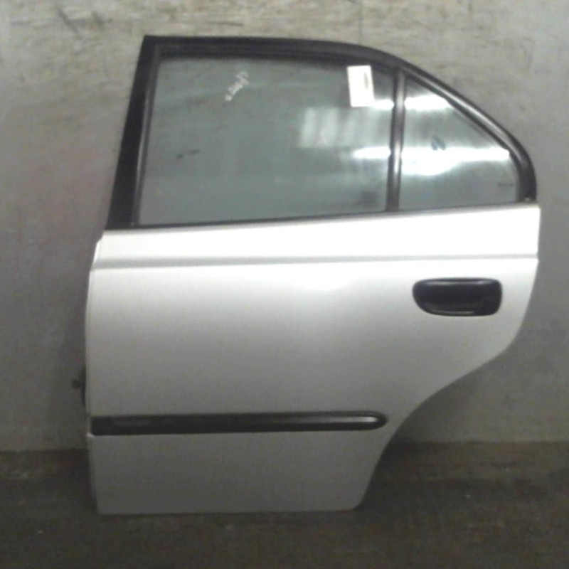 Porte arriere gauche HYUNDAI ACCENT 2 Photo n°1