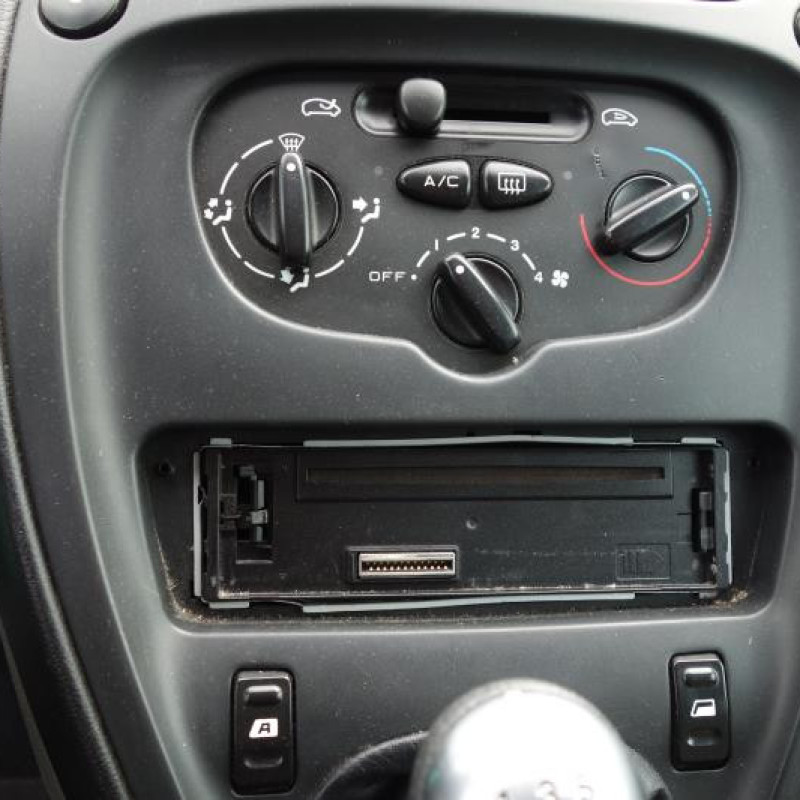 Bloc ABS (freins anti-blocage) CITROEN XSARA PICASSO Photo n°8