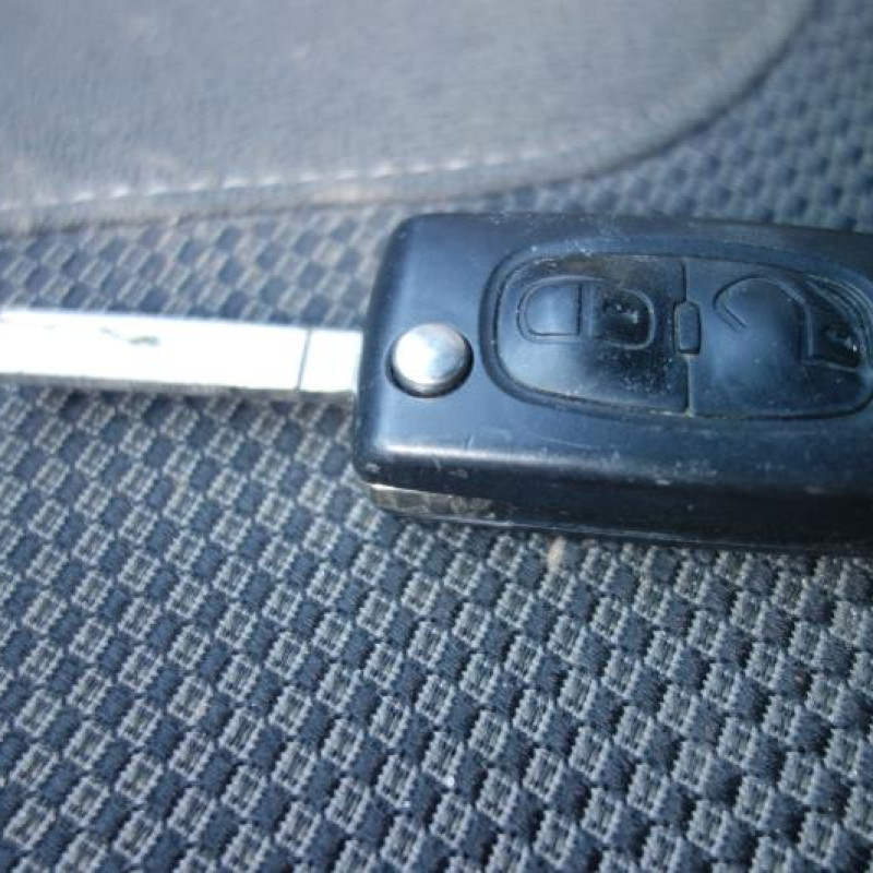 Interrupteur de leve vitre avant droit CITROEN C3 2 Photo n°10