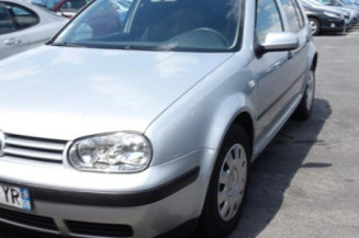 Renfort pare choc arriere (traverse) VOLKSWAGEN GOLF 4