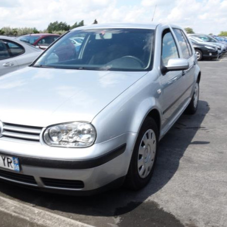 Renfort pare choc arriere (traverse) VOLKSWAGEN GOLF 4