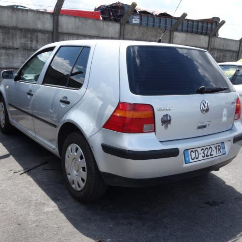 Renfort pare choc arriere (traverse) VOLKSWAGEN GOLF 4 Photo n°5
