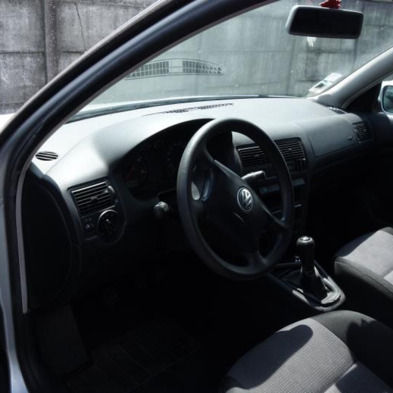 Renfort pare choc arriere (traverse) VOLKSWAGEN GOLF 4 Photo n°8