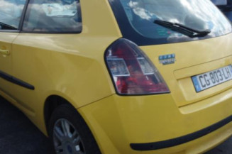 Bras essuie glace avant droit FIAT STILO