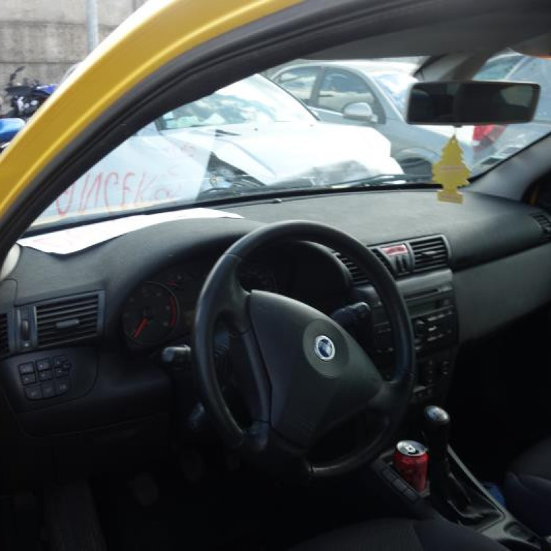 Bras essuie glace avant gauche FIAT STILO Photo n°7