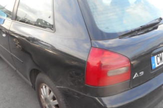 Retroviseur droit AUDI A3 1