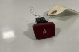Bouton de warning CITROEN C4 PICASSO 1 Photo n°1