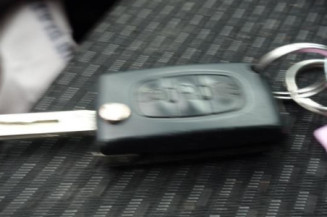 Bouton de warning CITROEN C4 PICASSO 1