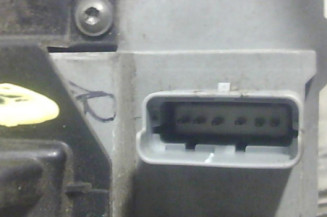Serrure avant droit PEUGEOT 307