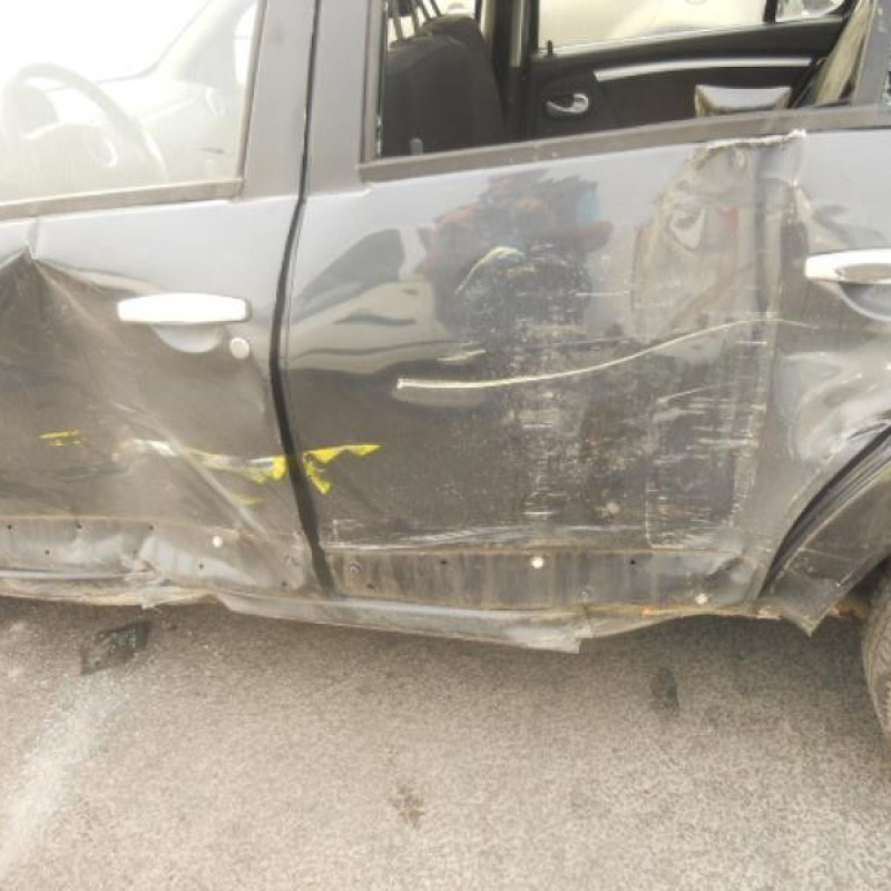 Leve vitre electrique avant droit DACIA SANDERO 1 Photo n°7