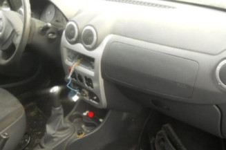 Leve vitre electrique avant droit DACIA SANDERO 1